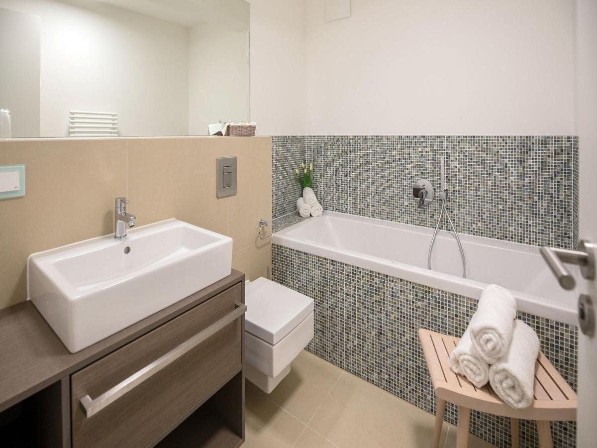 Duenenresidenz Prora - Ferienwohnung Mit Meerblick, 2 Schlafzimmern Und Balkon Np-403 Binz Kültér fotó